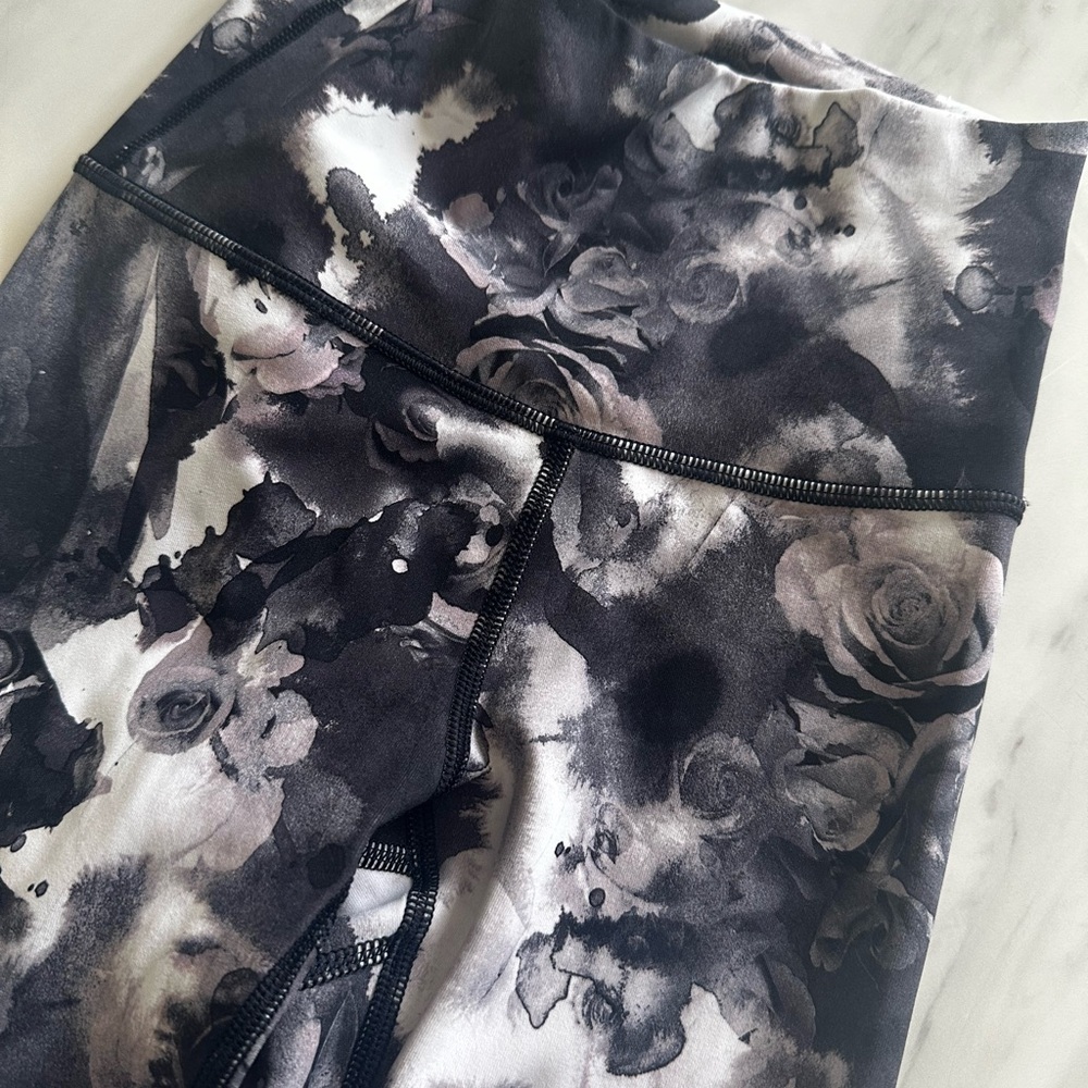 Lululemon Wunder Under Obscured Black Dusty Mauve Leggings Size 2